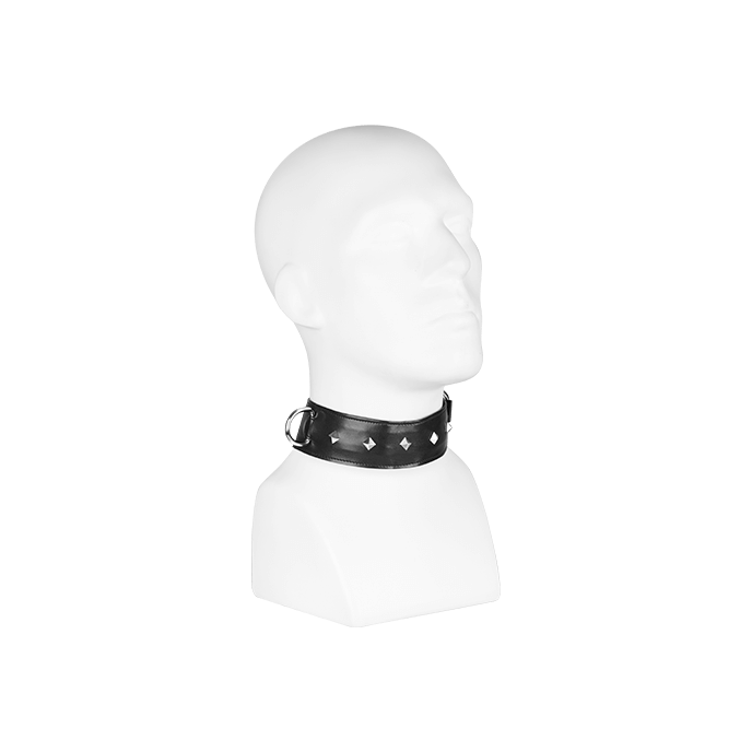 Süßes Halsband mit großen PyramidenNieten - vergleichen und g&uuml;nstig kaufen