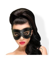 Geheimnisvolle Maske mit Nietendetails