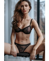 BH plus String aus Spitze und Samt - vergleichen und g&uuml;nstig kaufen