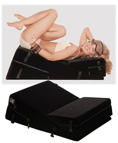 Liberator Wedge & Ramp Black Label: Liebeskissen-Kombi mit Fesseln, schwarz - vergleichen und günstig kaufen Liberator Wedge & Ramp Black Label: Liebeskissen-Kombi mit Fesseln, schwarz - vergleichen und günstig kaufen